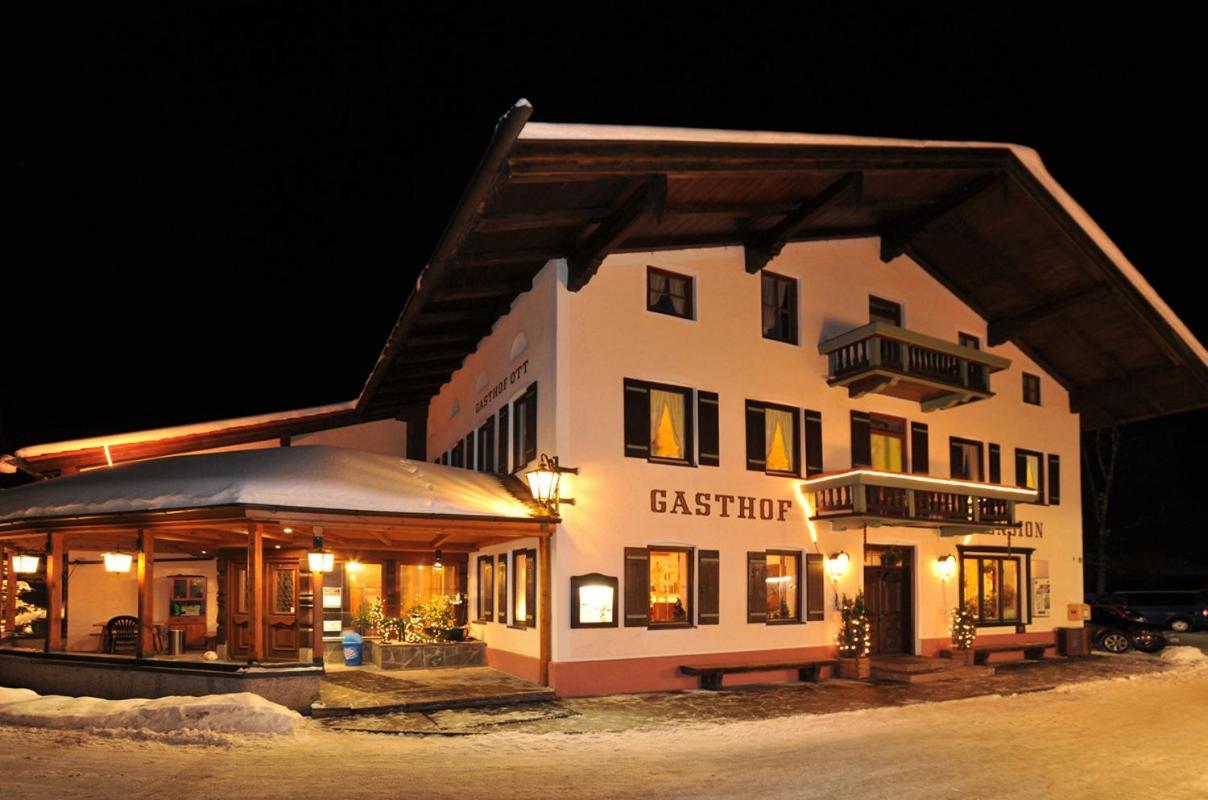 Gasthof Zum Ott Staudach-Egerndach Exteriér fotografie