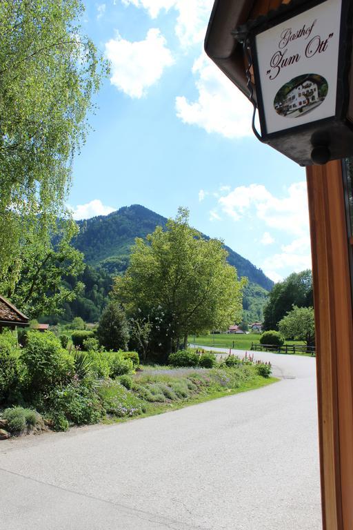 Gasthof Zum Ott Staudach-Egerndach Exteriér fotografie